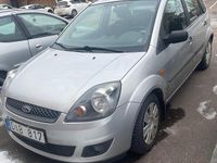Begagnad Ford Fiesta 70 HK (51 kW) 2007 Halvkombi