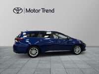 Begagnad Toyota Auris Touring Sports Executive 137 HK (100 kW) 2017 Blå Kombi