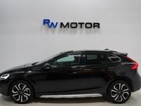 Begagnad Volvo V40 Summum 190 HK (139 kW) 2016 Svart Halvkombi