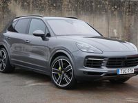 Begagnad Porsche Cayenne Chrono 462 HK (339 kW) 2020 Grå SUV