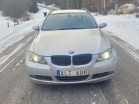 Begagnad BMW 325 218 HK (160 kW) 2006 Grå Kombi