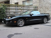Begagnad Pontiac Firebird 309 HK (227 kW) 1998 Svart Cab