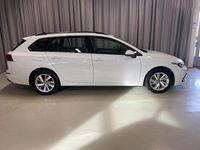 Begagnad VW Golf VIII 150 HK (110 kW) 2023 Vit Kombi