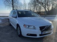 Begagnad Volvo V70 163 HK (119 kW) 2013 Vit Kombi