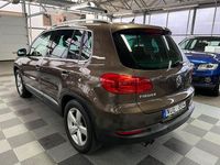 Begagnad VW Tiguan Sportline 160 HK (117 kW) 2011 Brun SUV
