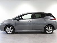 Begagnad Nissan Leaf N-Connecta 2023 Grå Halvkombi