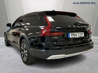 begagnad Volvo V90 CC B4 AWD Diesel Adv Edt, Panoramaglastak, Harman Kardon, Parkeringskamera bak 2021, Kombi