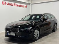 Begagnad Volvo V90 Momentum 197 HK (144 kW) 2022 Svart Kombi