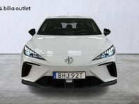 Begagnad MG MG4 EV 125 kW (170 HK) 2023 Vit Halvkombi
