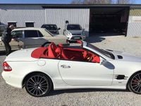Begagnad Mercedes SL500 390 HK (286 kW) 2008 Vit med rött alcantarra skinn Cab