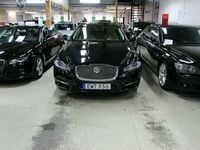 Begagnad Jaguar XJ 275 HK (202 kW) 2012 Svart Sedan