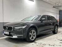 Begagnad Volvo V90 CC Momentum 197 HK (144 kW) 2021 Grå Kombi