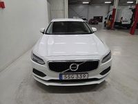 Begagnad Volvo V90 Momentum 190 HK (139 kW) 2018 Vit Kombi