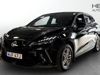 Begagnad MG MG4 EV Luxury 150 kW (204 HK) 2022 Svart Halvkombi