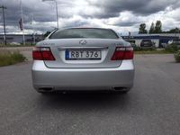 Begagnad Lexus LS460 381 HK (280 kW) 2007 Silver Sedan