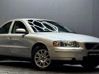 Begagnad Volvo S60 140 HK (102 kW) 2005 Grå Sedan