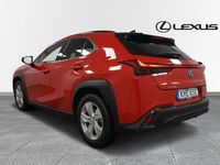begagnad Lexus UX 250h E-Four 250H F SPORT DESIGN AWD V-HJUL