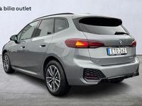 Begagnad BMW 230e Active Tourer M Sport 326 HK (239 kW) 2023 Grå Minibuss