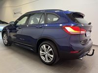 begagnad BMW X1 sDrive18i 140hk Sport line Värmare/HUD/Navi/Bkamera/K