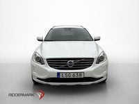 Begagnad Volvo XC60 Ocean Race 220 HK (161 kW) 2015 Vit SUV