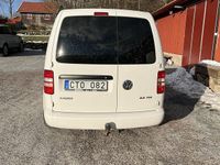Begagnad VW Caddy 140 HK (102 kW) 2012 Minibuss