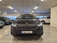 Begagnad Skoda Enyaq iV Family 150 kW (204 HK) 2022 Svart SUV