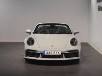 Begagnad Porsche 911 Turbo S 650 HK (478 kW) 2023 Flerfärgad Cab