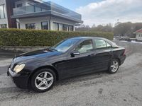 Begagnad Mercedes C180 143 HK (105 kW) 2006 Svart met