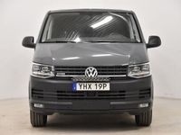 begagnad VW Caravelle 2.0 TDI 4M Aut 9-sits D-Värm Drag Moms