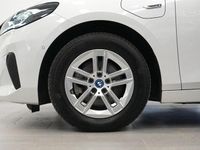 Begagnad BMW 225 Active Tourer 2023 Vit Minibuss