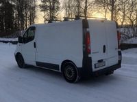 begagnad Renault Trafic 2.0 dCi, Nybes