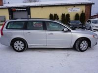 Begagnad Volvo V70 Momentum 145 HK (106 kW) 2007 Ljusgrå Kombi