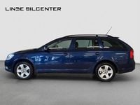 Begagnad Skoda Octavia Elegance 140 HK (102 kW) 2010 Blå Kombi