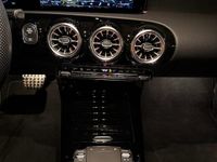 Begagnad Mercedes A180 136 HK (100 kW) 2022 Nattsvart Halvkombi