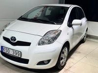 Begagnad Toyota Yaris 101 HK (74 kW) 2010 Vit Halvkombi