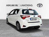 begagnad Toyota Yaris Hybrid 1.5 e-CVT