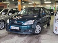 Begagnad Toyota Corolla 110 HK (80 kW) 2005 Mörkgrön Halvkombi
