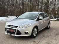 Begagnad Ford Focus Trend 95 HK (69 kW) 2012 Grå Halvkombi
