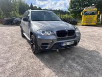 Begagnad BMW X5 306 HK (225 kW) 2012 Grå metallic SUV