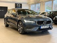 Begagnad Volvo V60 Momentum 190 HK (139 kW) 2020 Mörkblå Kombi