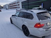 Begagnad BMW 325 218 HK (160 kW) 2006 Kombi