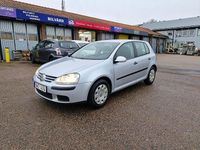 Begagnad VW Golf IV Trendline 102 HK (75 kW) 2006 Silver Halvkombi