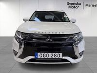 Begagnad Mitsubishi Outlander 205 HK (150 kW) 2016 Vit SUV