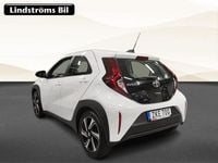 Begagnad Toyota Aygo X X-play 72 HK (52 kW) 2022 Vit SUV