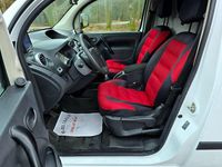 Begagnad Renault Kangoo 68 HK (50 kW) 2012 Vitsolid Minibuss