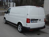 begagnad VW Transporter 2.0 TDI BMT Euro 6 L2 AUTOMAT DRAG