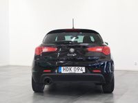 begagnad Alfa Romeo Giulietta 1.4 Distinctive V-hjul M-värme Ny K-rem