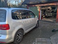 Begagnad VW Touran 140 HK (102 kW) 2014 Minibuss