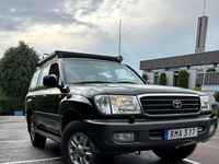 Begagnad Toyota Land Cruiser 235 HK (172 kW) 2000 Svart Sedan