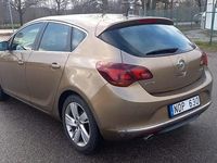 Begagnad Opel Astra 140 HK (102 kW) 2013 Halvkombi